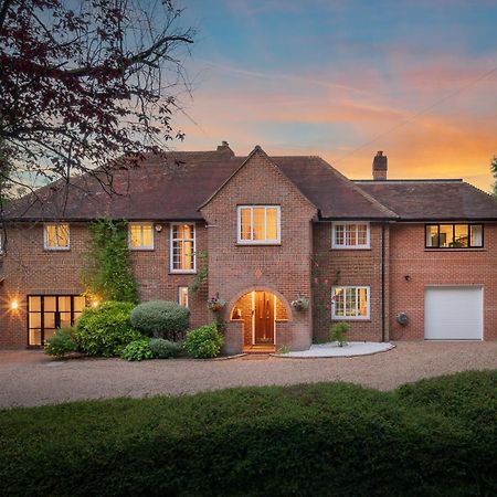 Hotel Westleigh Ashtead Exterior foto
